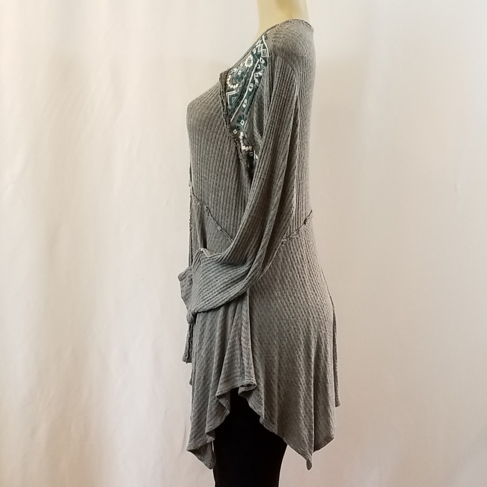 MAURICES Sweater Staggered Hem Tunic